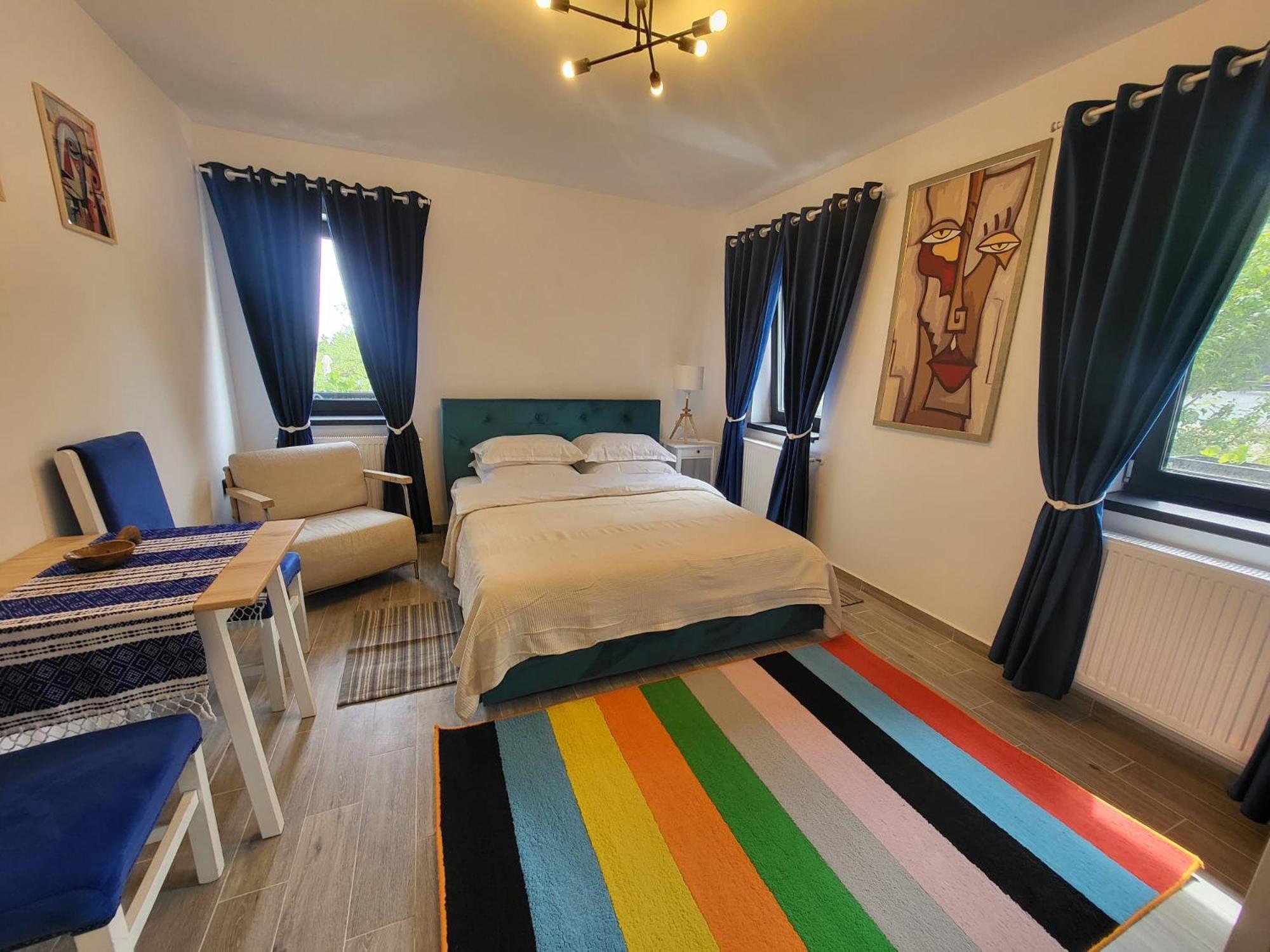 Pensiunea Casa Dacilor Podeni Экстерьер фото