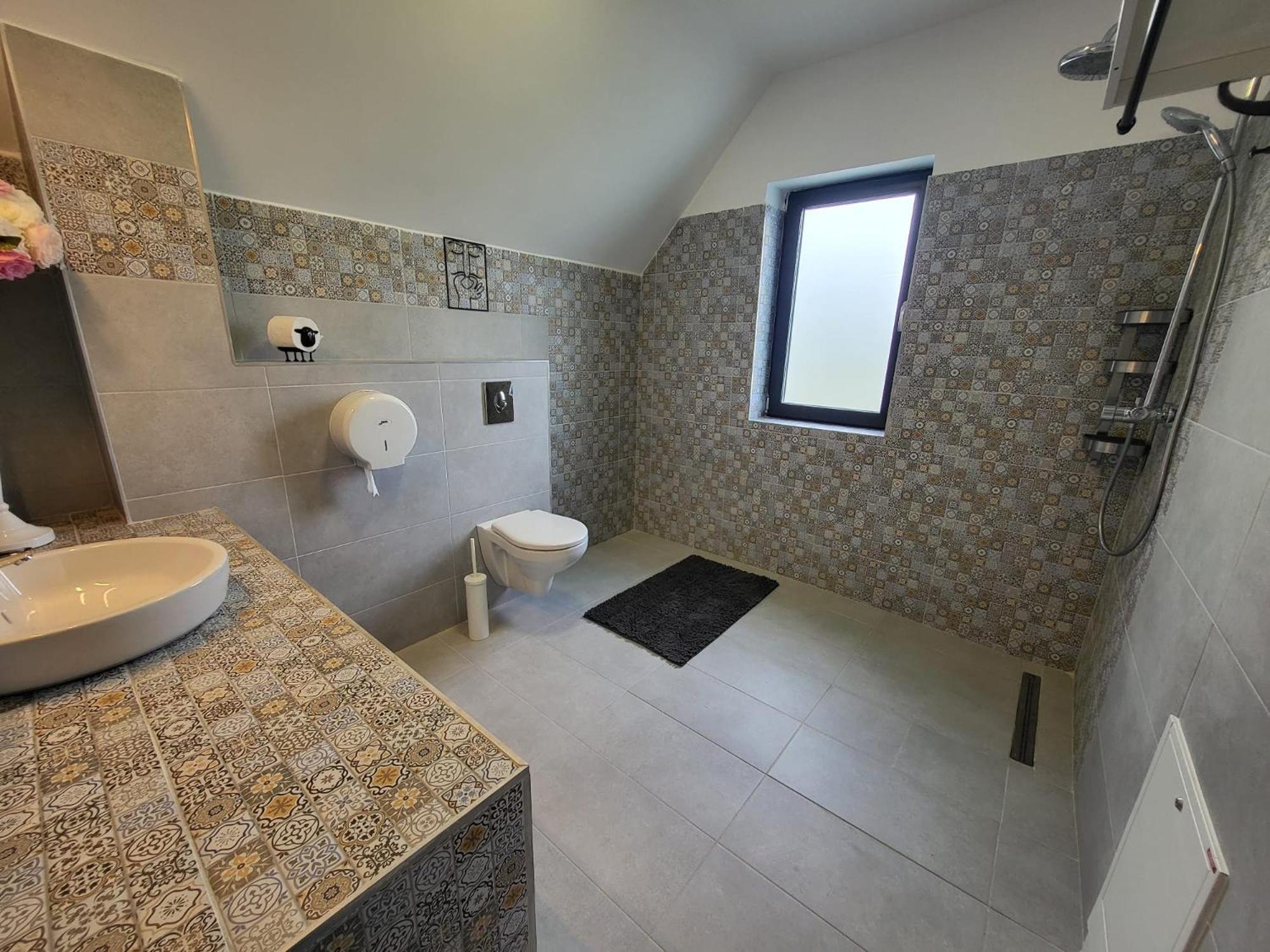 Pensiunea Casa Dacilor Podeni Экстерьер фото